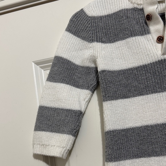 Janie and Jack Gray and White Striped Footie - Picture 8 of 15